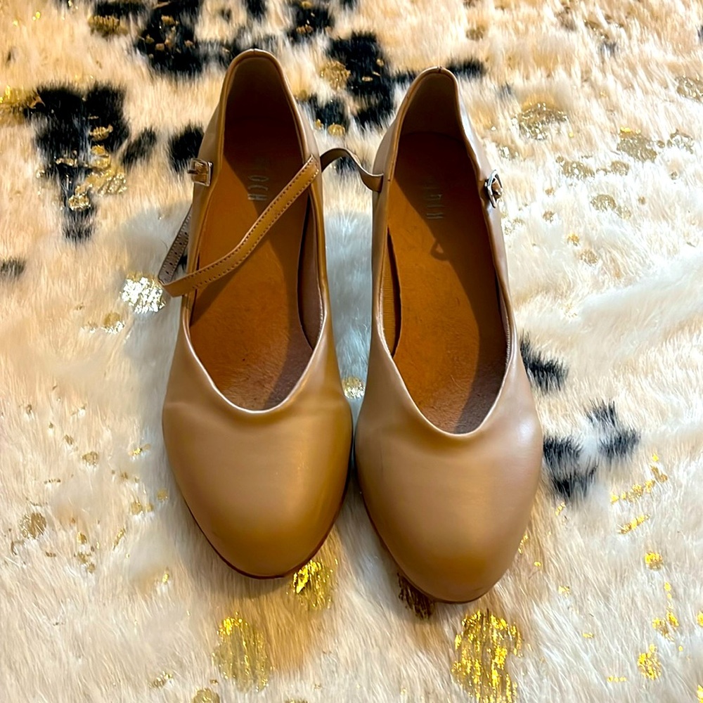 Bloch Ballroom women’s 8.5